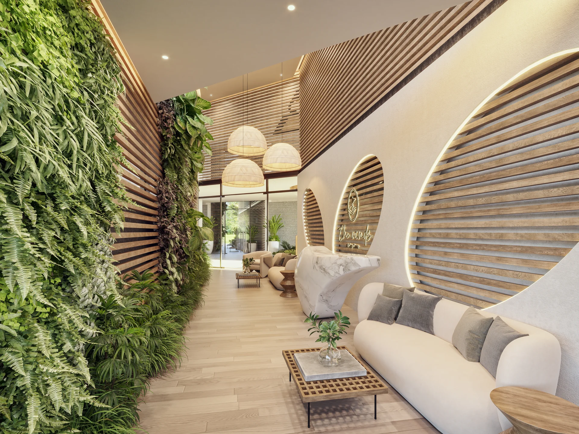 Lobby mit doppelter Geschosshöhe, zentralem Atrium, Holzoberflächen und 24/7-Concierge.